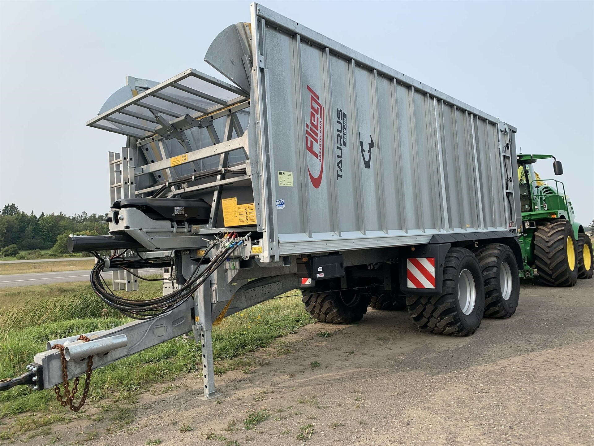 Remorque Fliegl 281