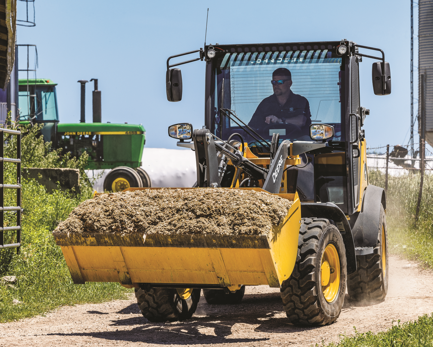 Compact Wheel Loaders
